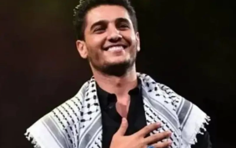 محمد عساف يشعل مواقع التواصل الاجتماعي بتعليق ناري جديد عن جميع اهله وبلاده.. "مش كلام أغاني وأشعار"