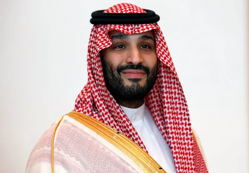 تفاصيل مقلقة عن وضع الملك سلمان الصحي.. ابن العاهل السعودي يحث على الدعاء لشفائه