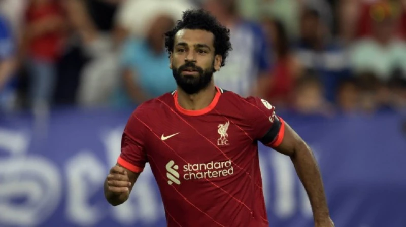 أكبر صفقة في تاريخ كرة القدم.. محمد صلاح يوقع عقده مع هذا النادي السعودي رسمياً